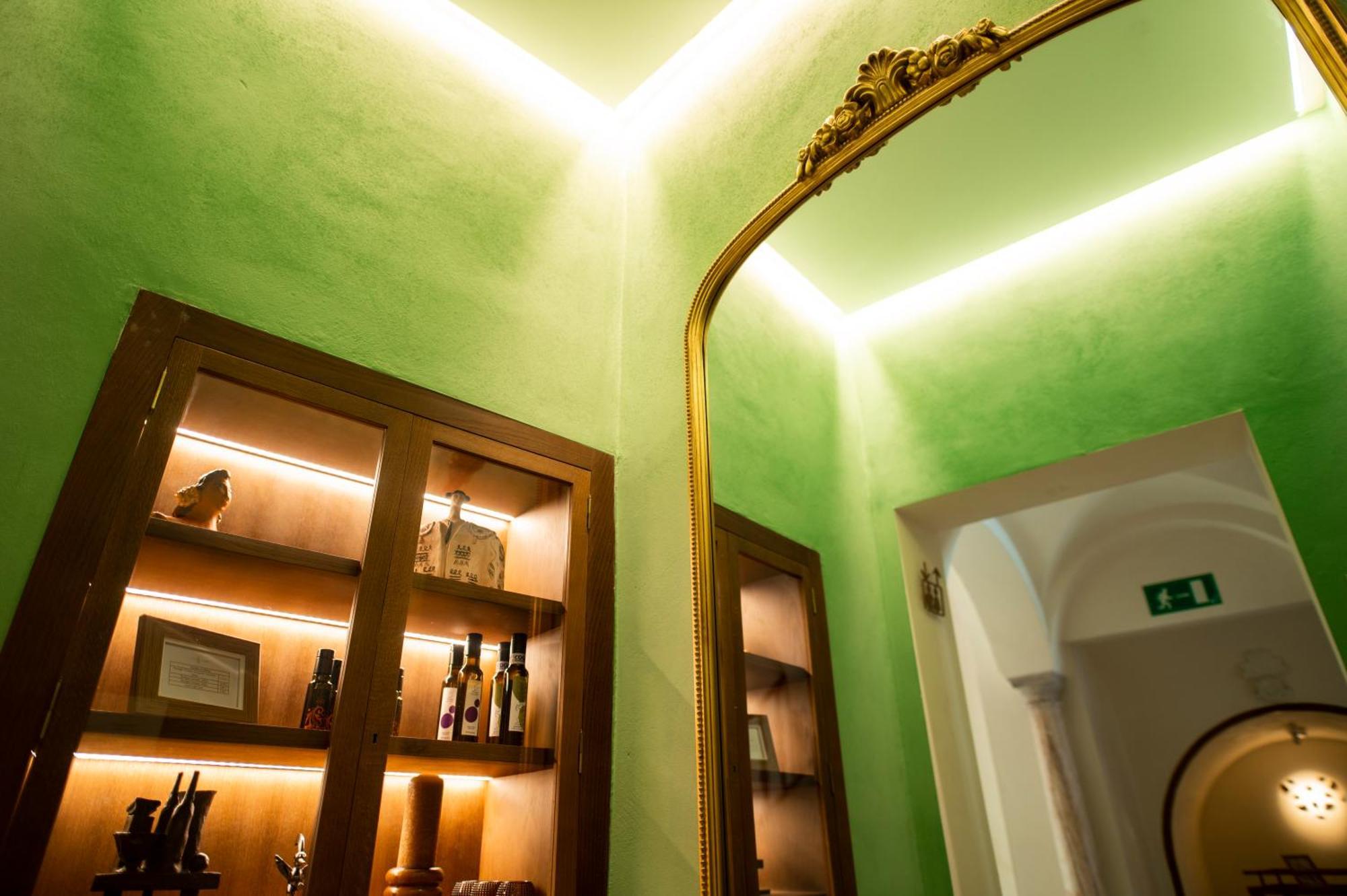 Legado Magdalena Hotel Sevilla Exteriör bild